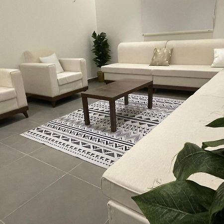 Ladan Apartment อาลูลา ภายนอก รูปภาพ