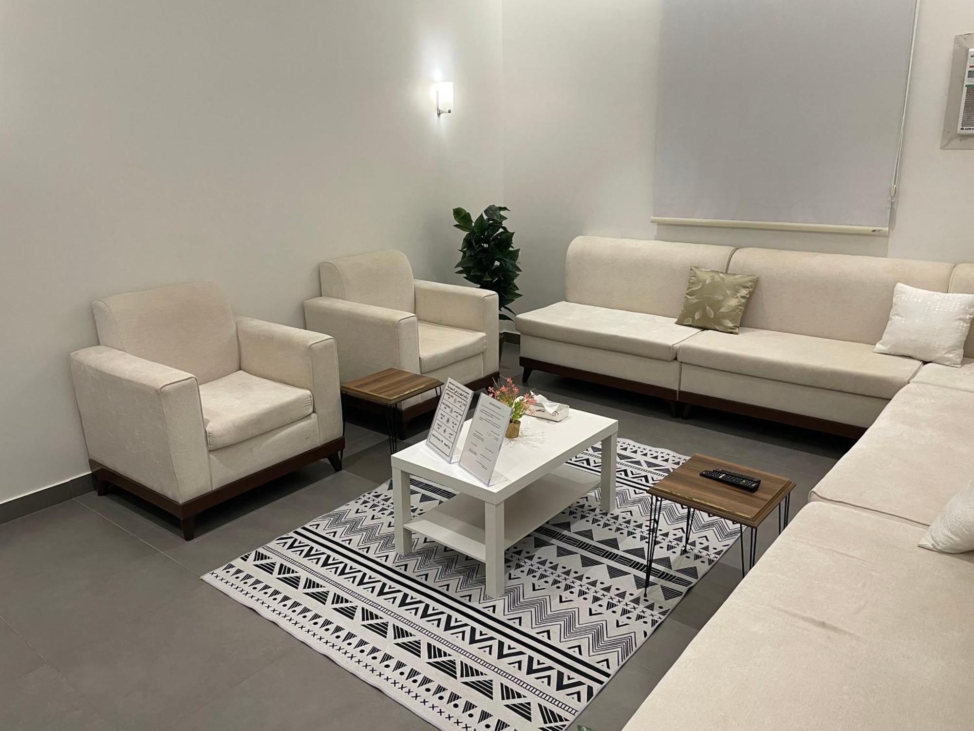 Ladan Apartment อาลูลา ภายนอก รูปภาพ