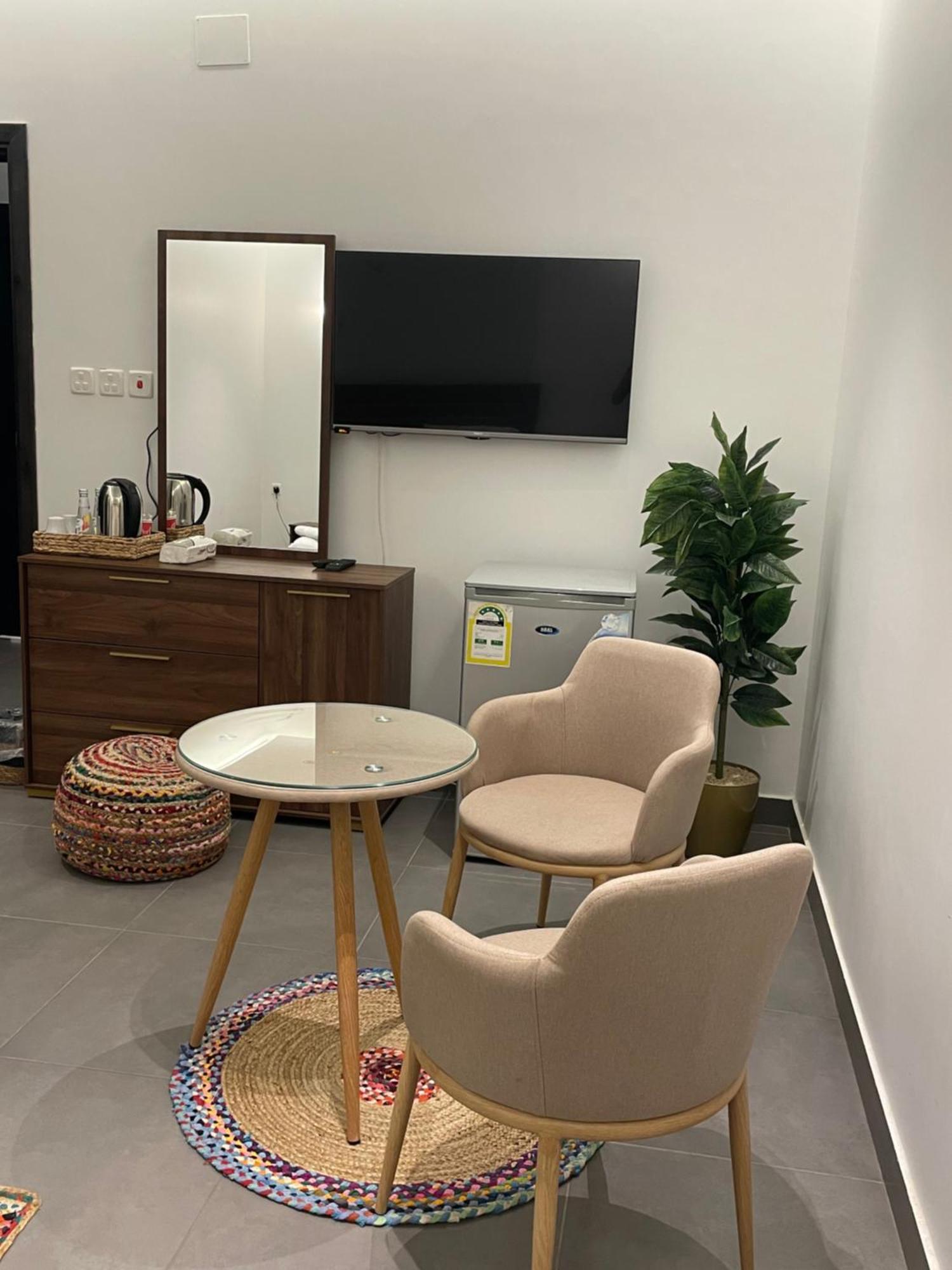 Ladan Apartment อาลูลา ภายนอก รูปภาพ